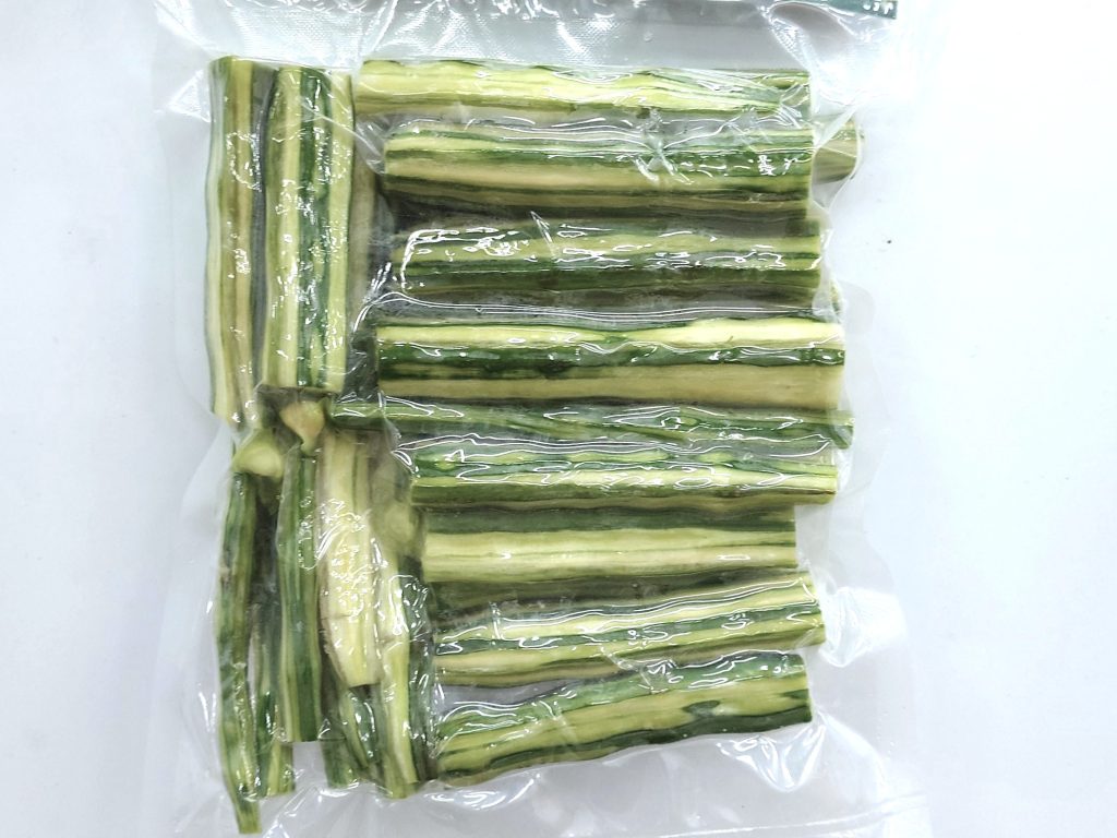 Frozen drumsticks (Moringa) are packaged in vacuum-sealed bags